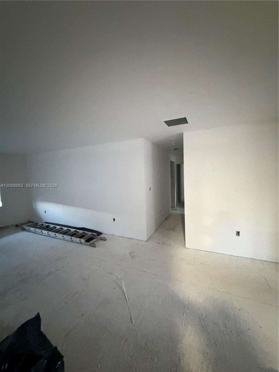 Miami | 15171 70th St N/A | Picture 15