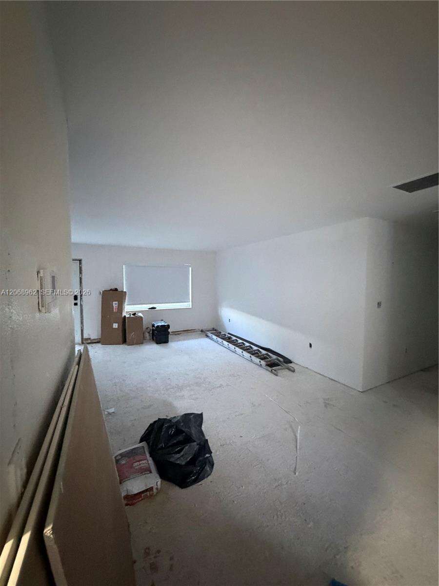 Miami | 15171 70th St N/A | Picture 16