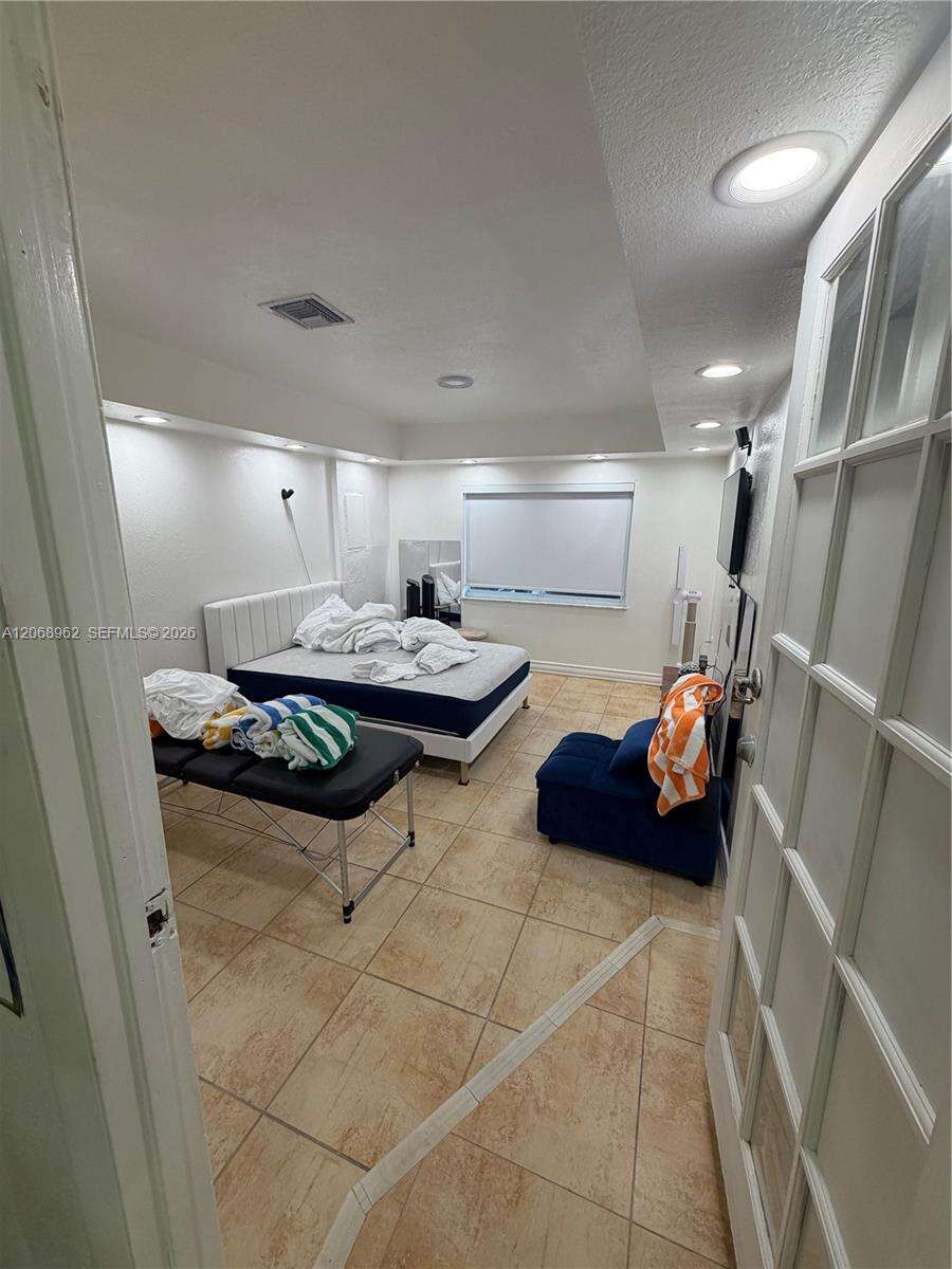 Miami | 15171 70th St N/A | Picture 24