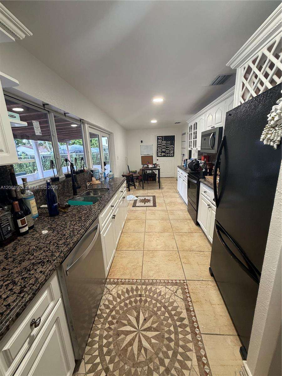 Miami | 15171 70th St N/A | Picture 26