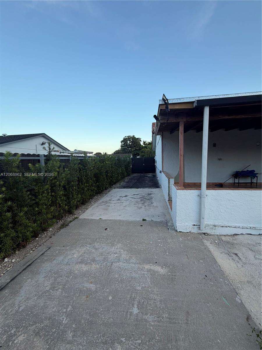 Miami | 15171 70th St N/A | Picture 31