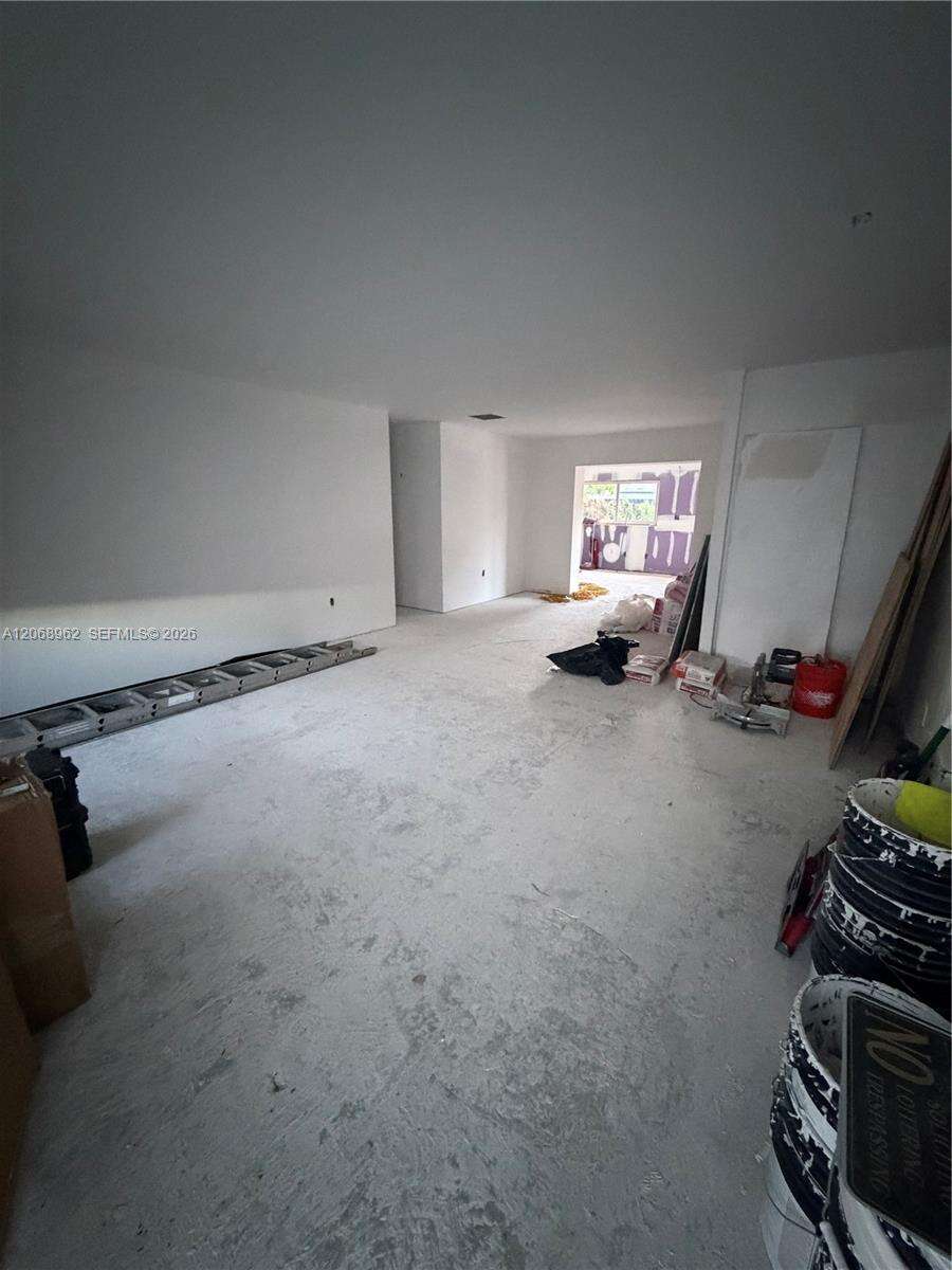 Miami | 15171 70th St N/A | Picture 9