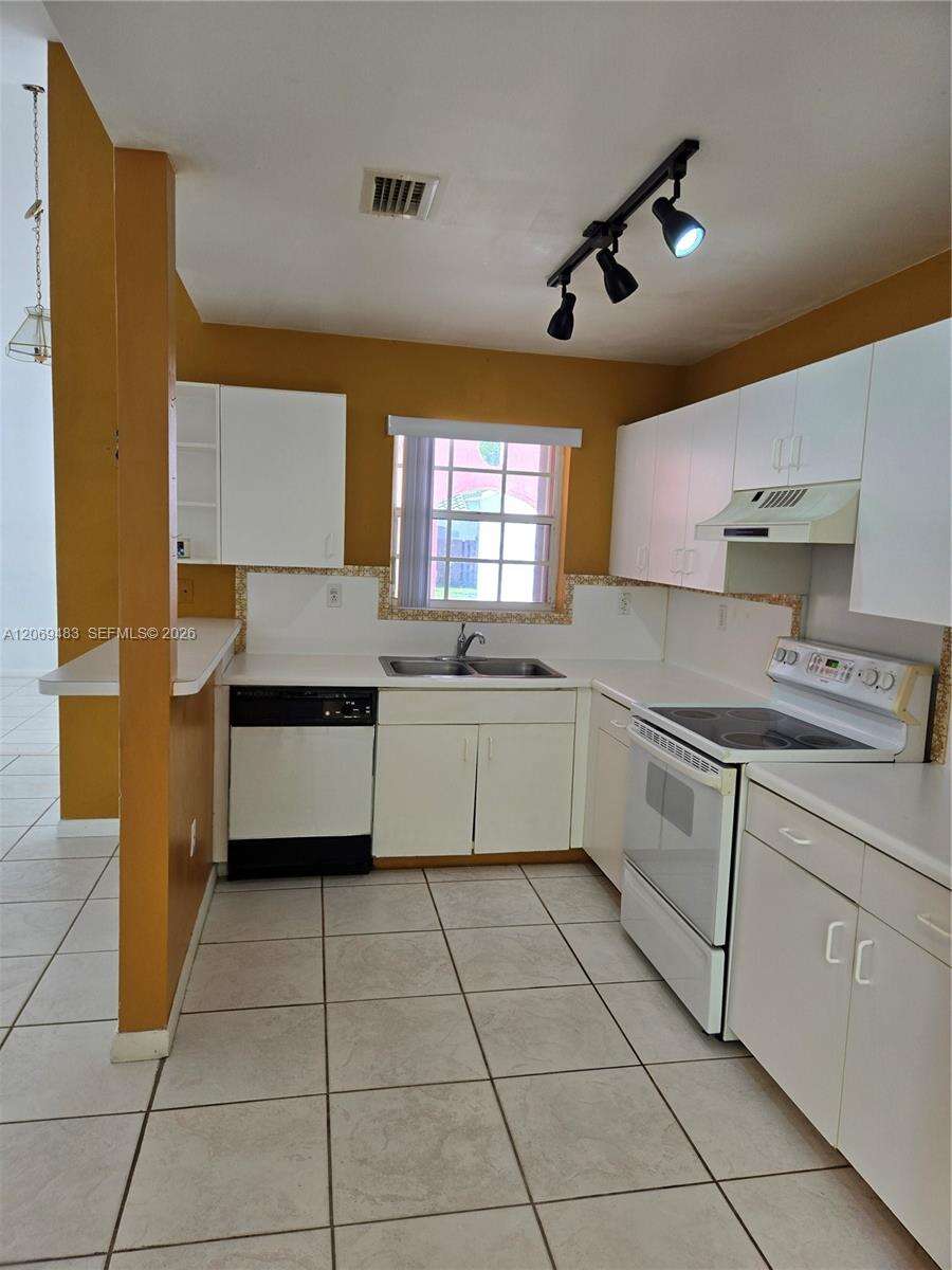 Miami | 15416 50th Ter N/A | Picture 9