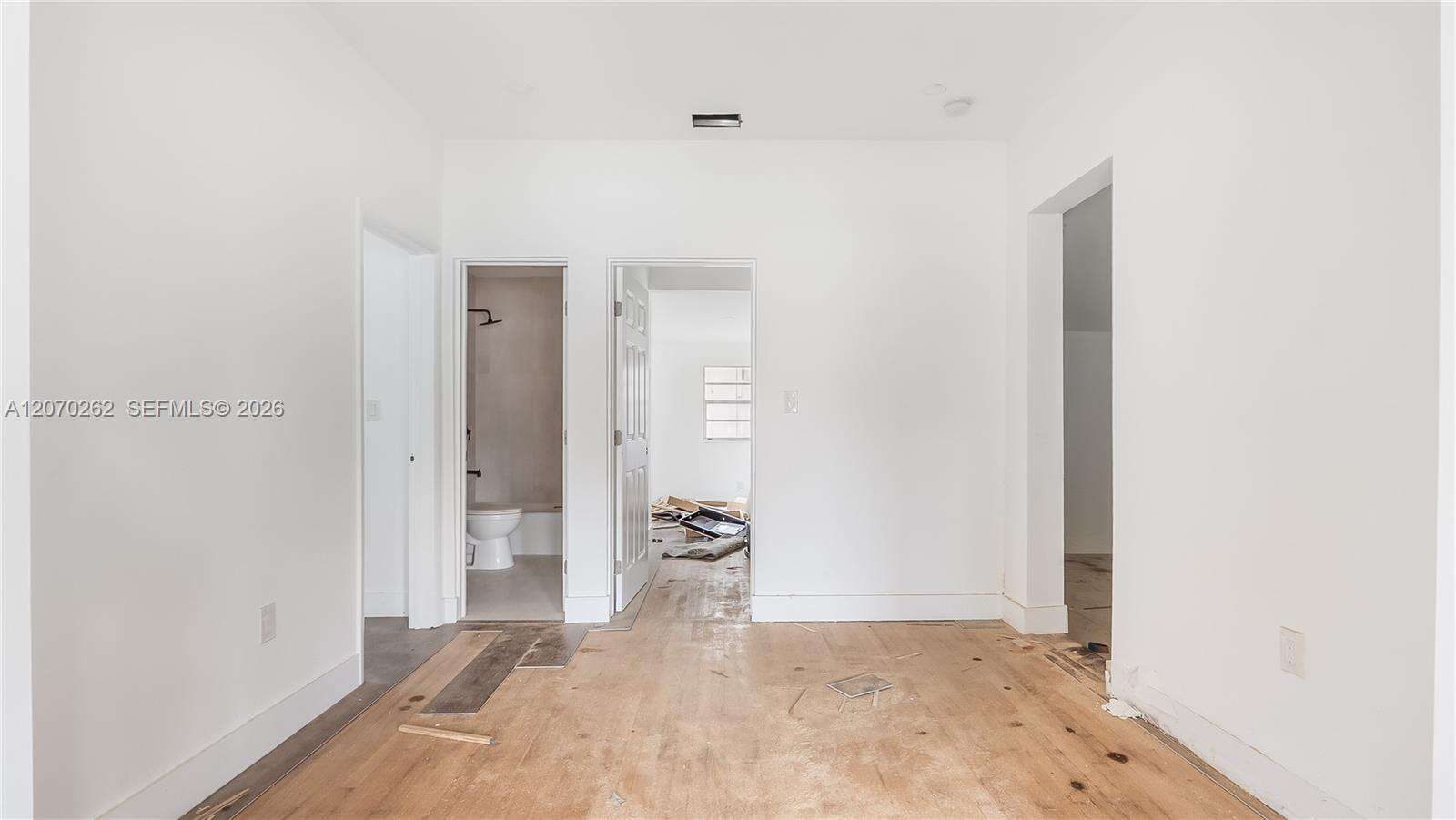Miami | 2100 25th St N/A | Picture 9