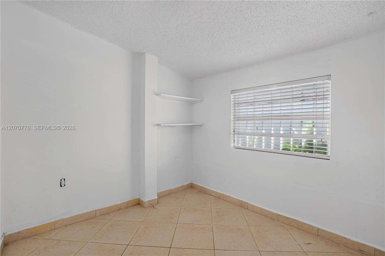 Miami | 2375 141st Ave N/A | Picture 16
