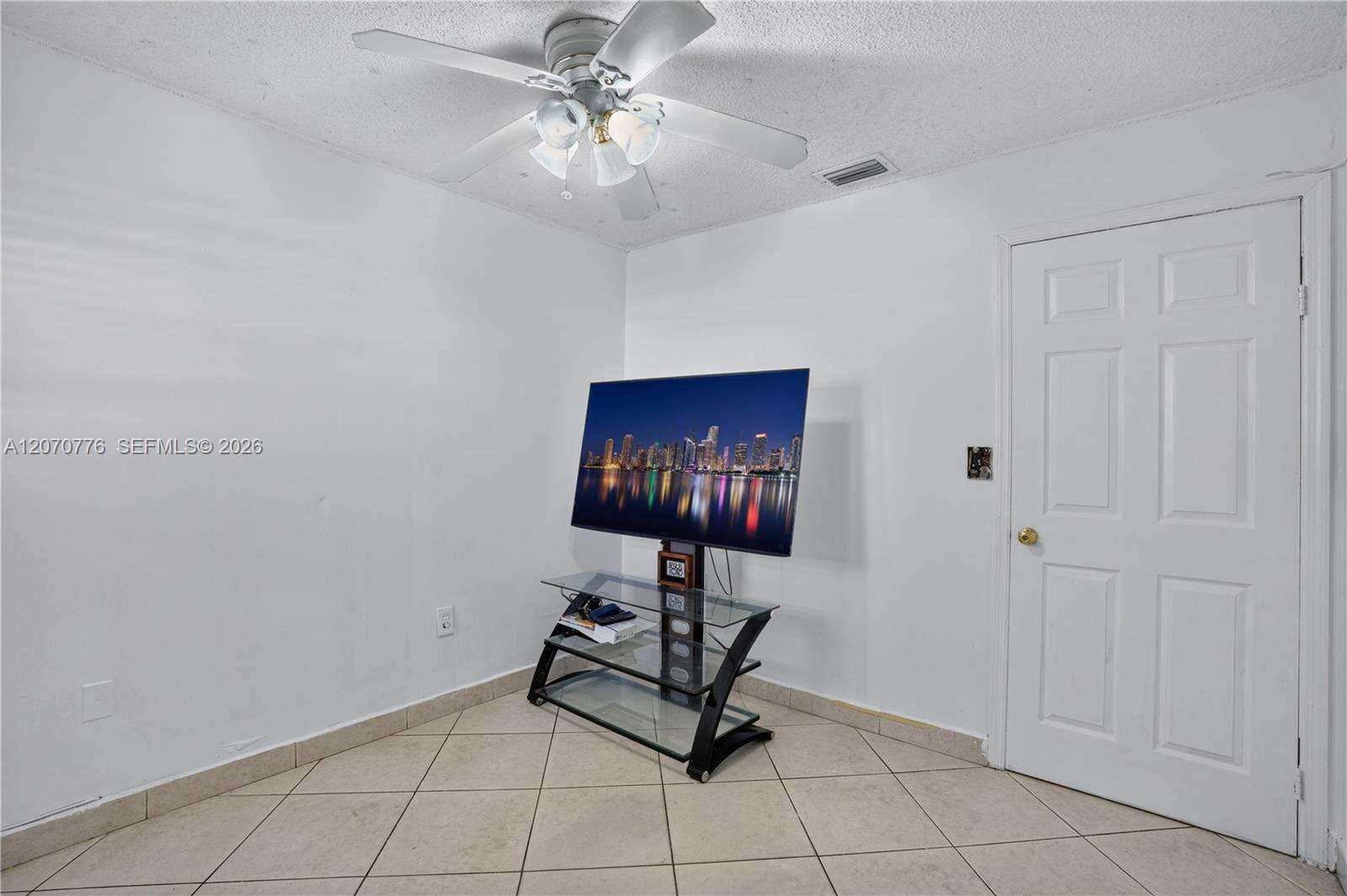 Miami | 2375 141st Ave N/A | Picture 23