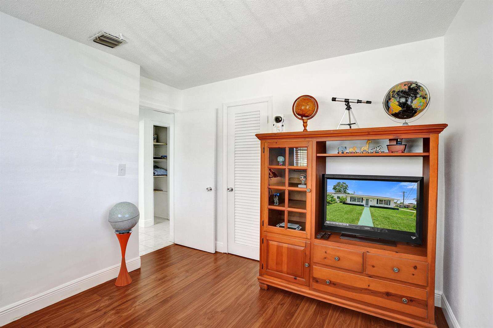Tamarac | 4900 27 N/A | Picture 15