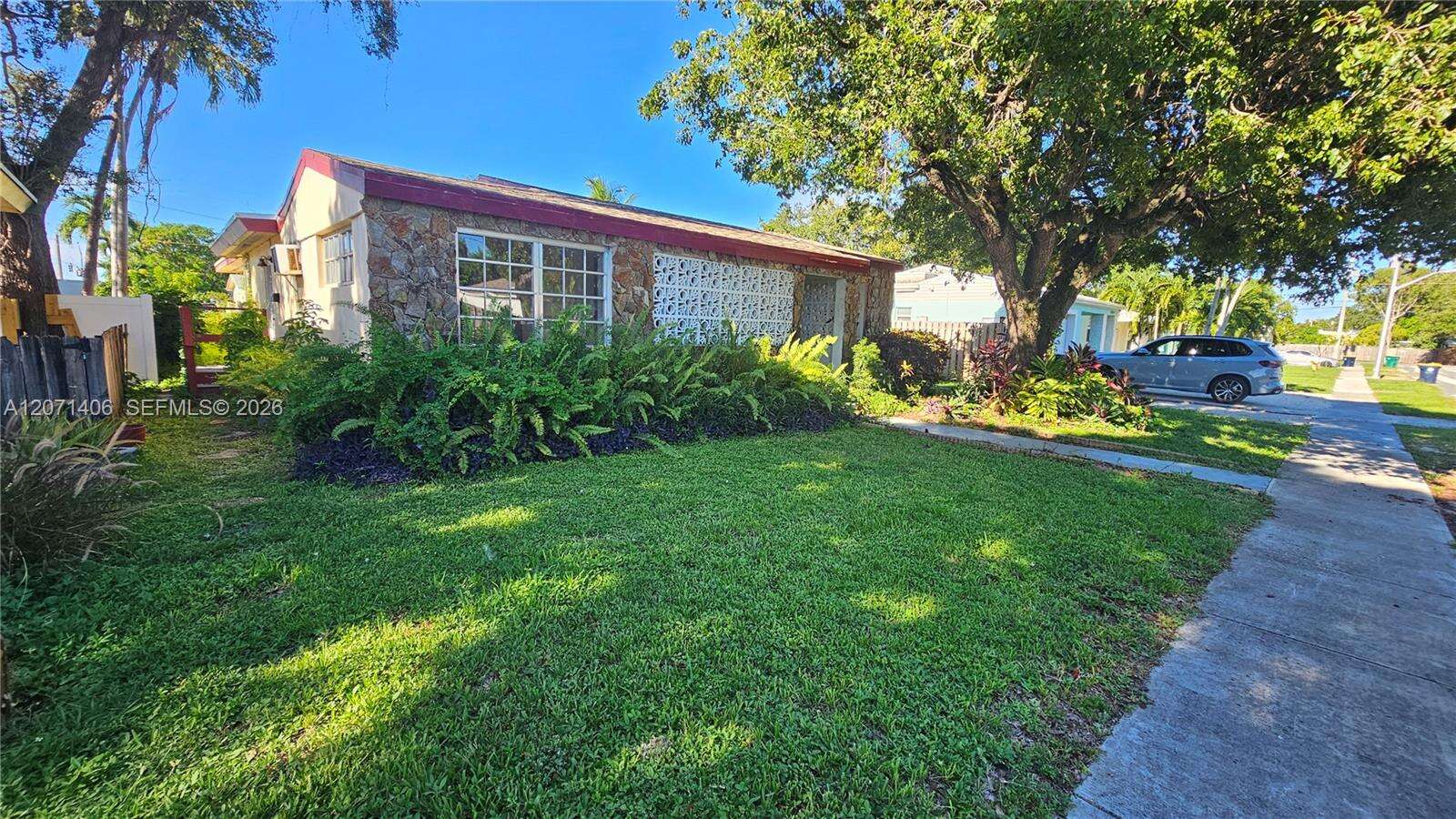 Dania Beach | 214 2nd Pl N/A | Picture 2