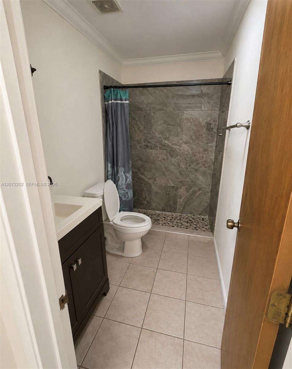 Fort Lauderdale | 2221 30th Way N/A | Picture 11