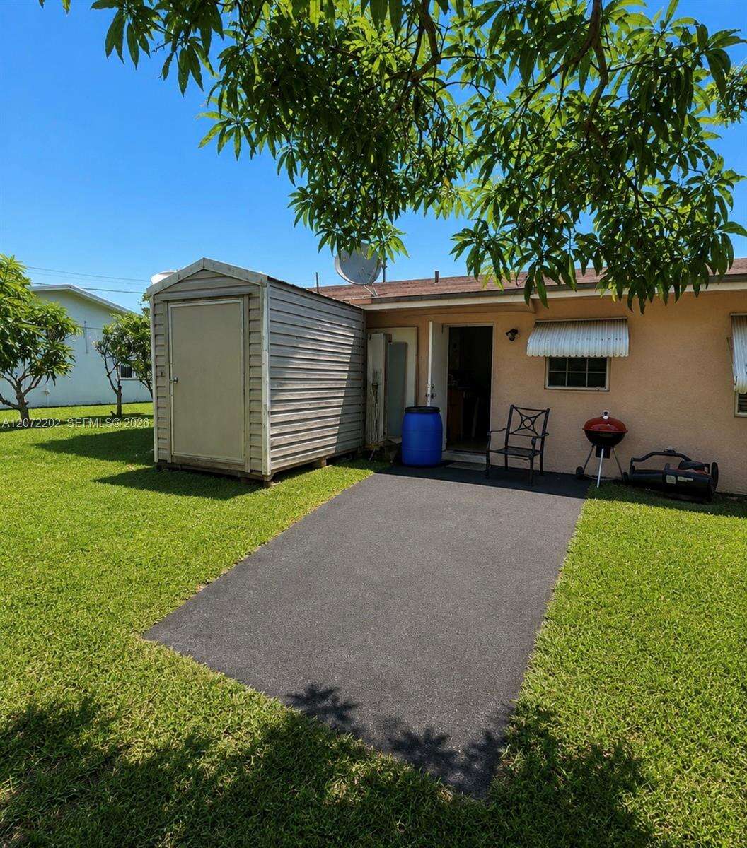 Fort Lauderdale | 2221 30th Way N/A | Picture 3