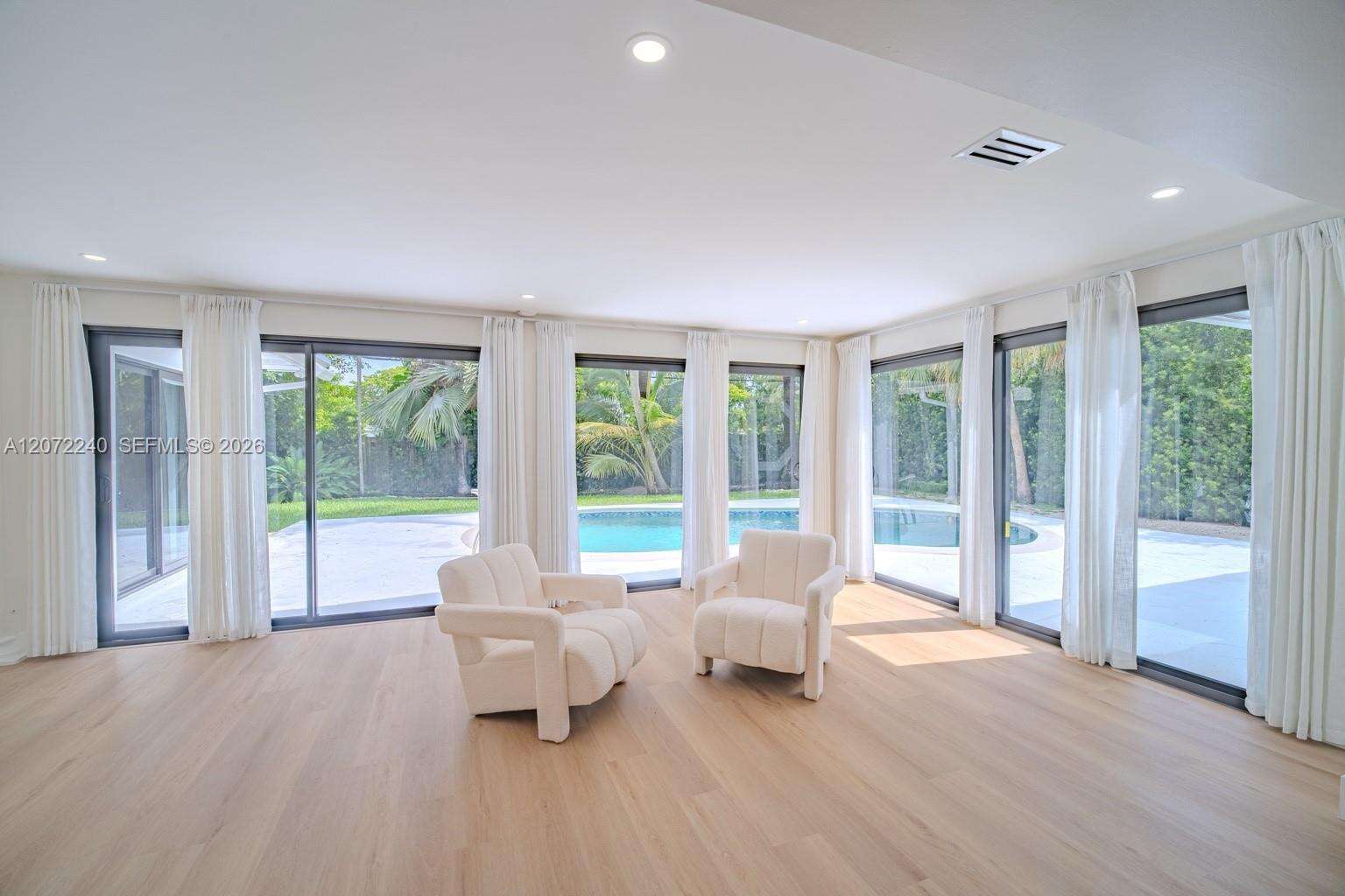 North Miami | 1825 Alamanda Dr N/A | Picture 4