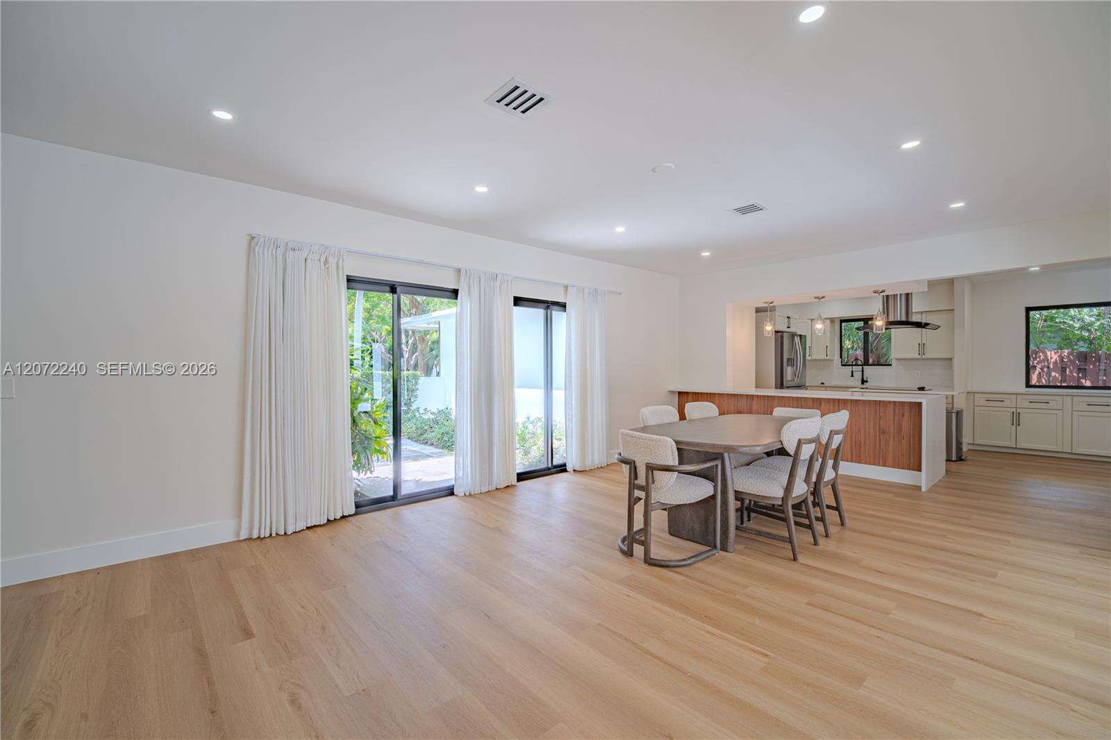 North Miami | 1825 Alamanda Dr N/A | Picture 9