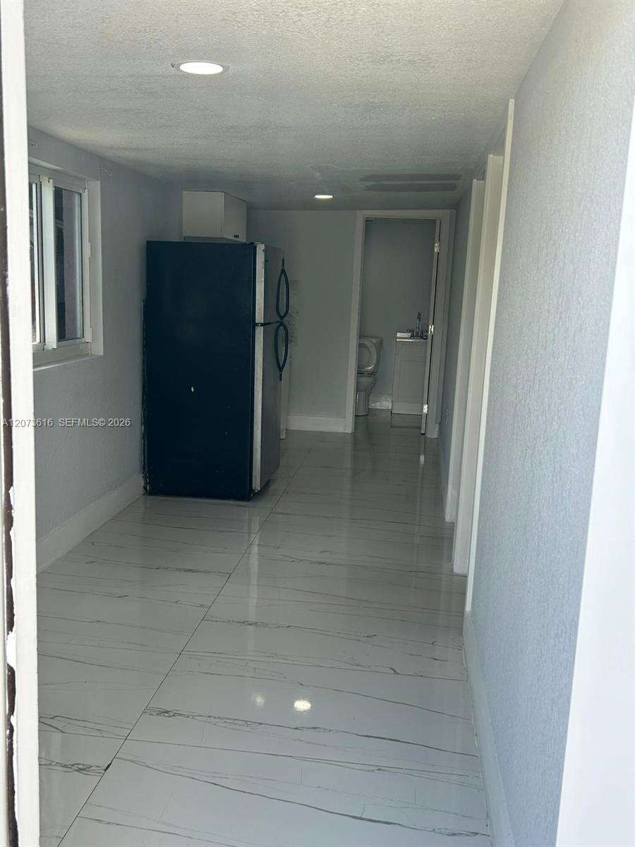 Miami | 2500 91st St N/A | Picture 11
