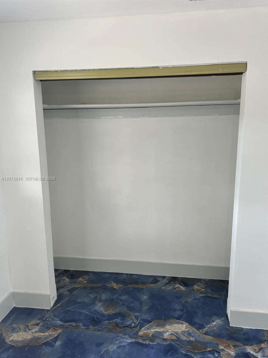 Miami | 2500 91st St N/A | Picture 15