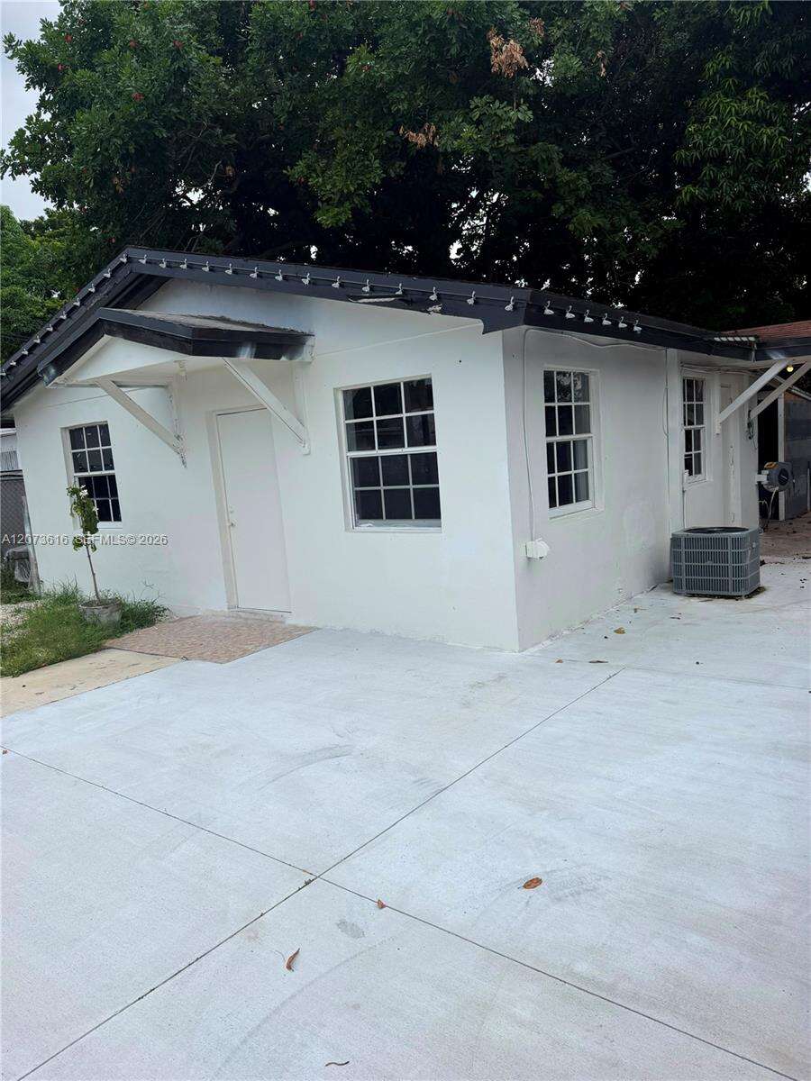 Miami | 2500 91st St N/A | Picture 16