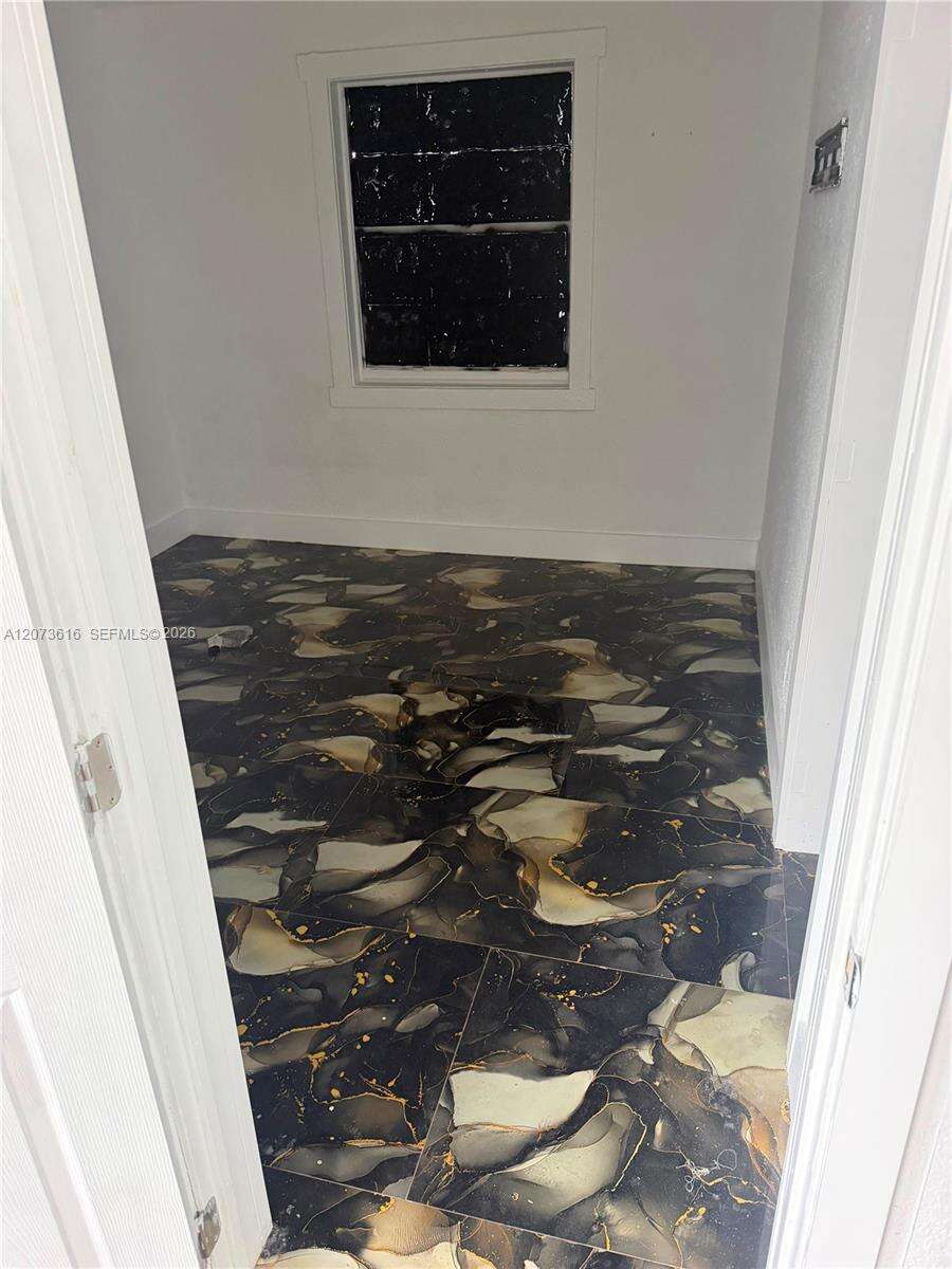 Miami | 2500 91st St N/A | Picture 20