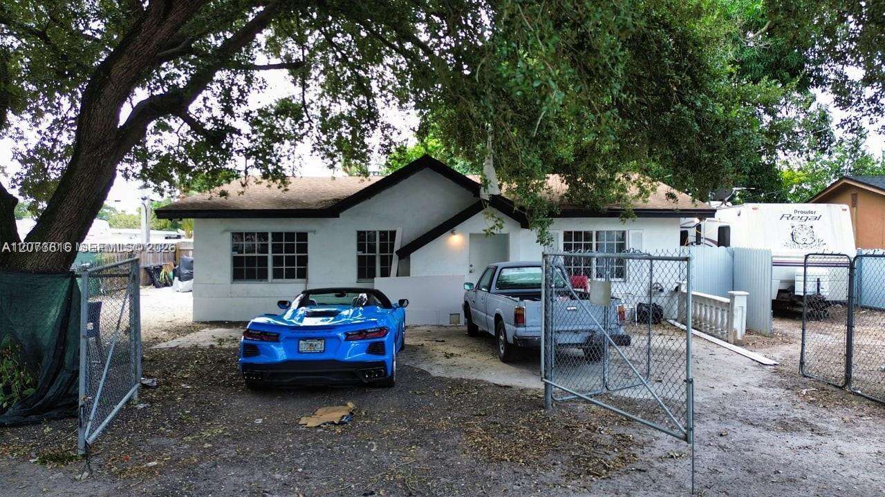 Miami | 2500 91st St N/A | Picture 4