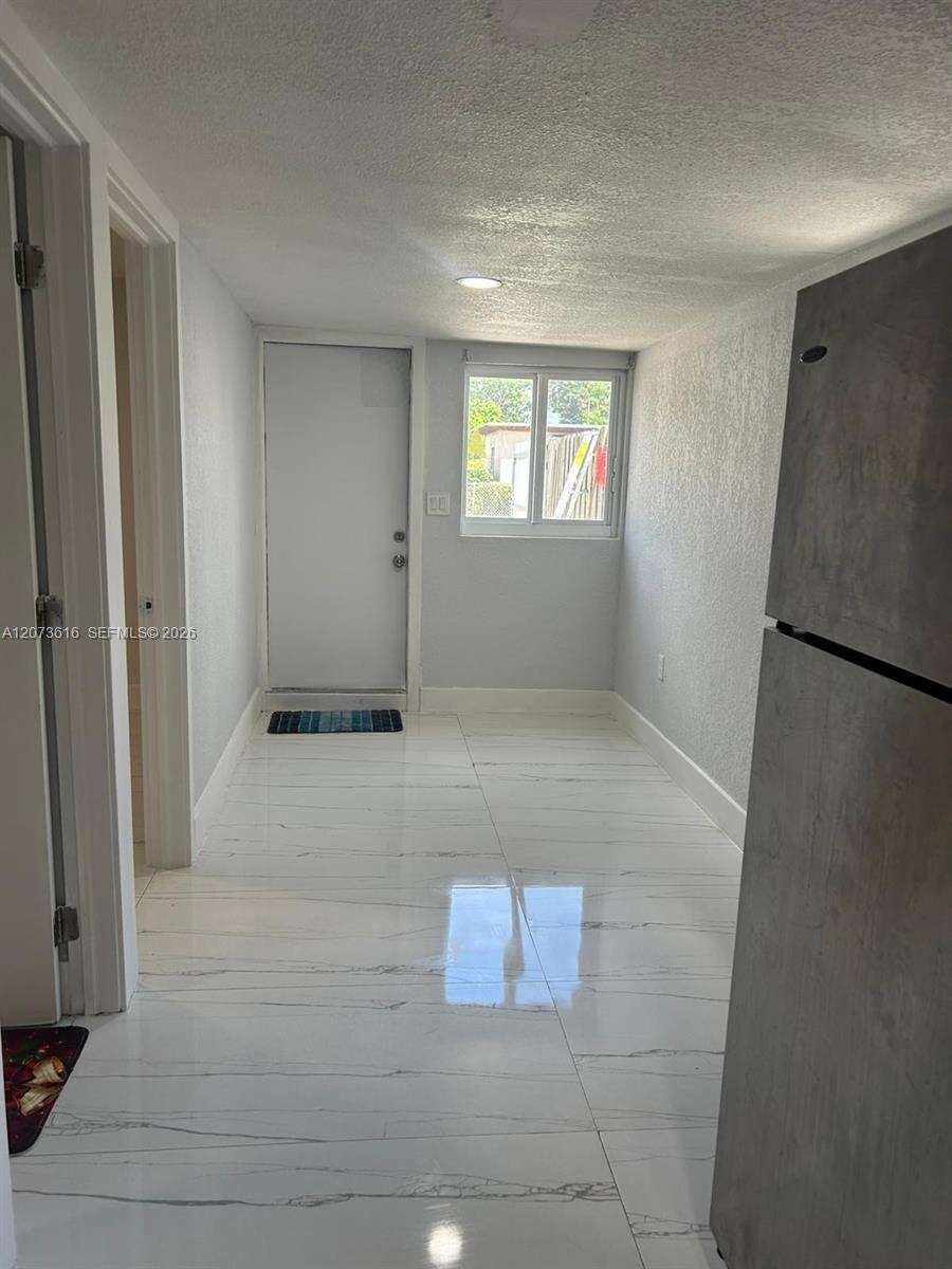 Miami | 2500 91st St N/A | Picture 5