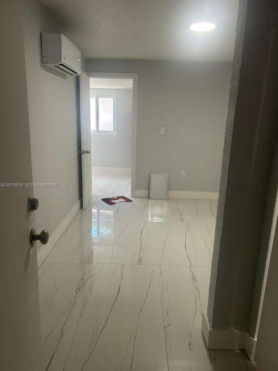 Miami | 2500 91st St N/A | Picture 6