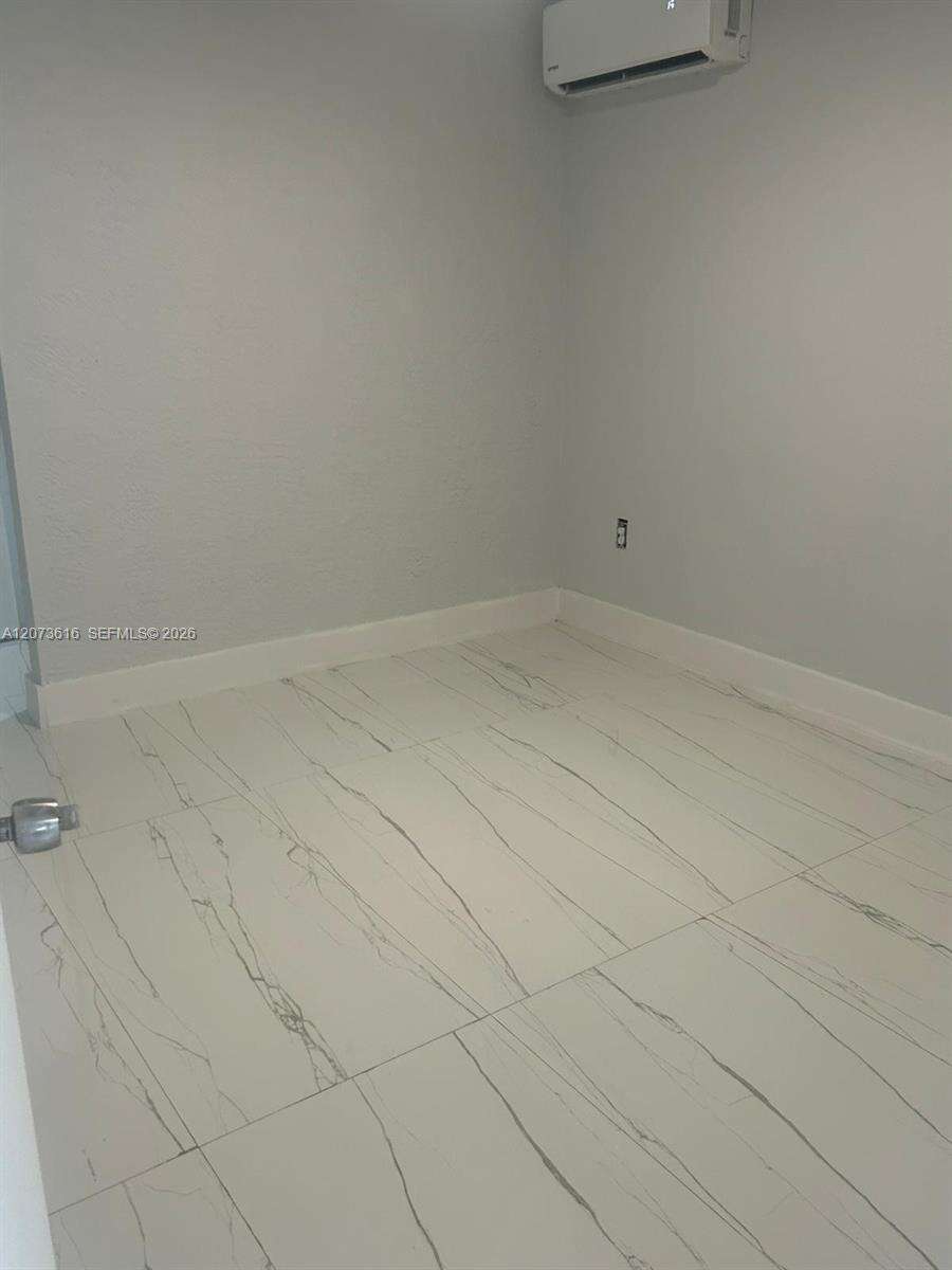 Miami | 2500 91st St N/A | Picture 10