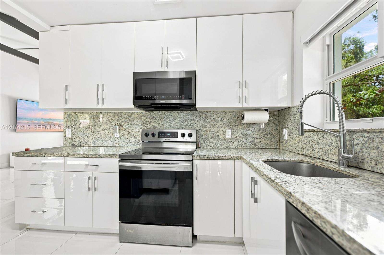 El Portal | 367 86th St N/A | Picture 13
