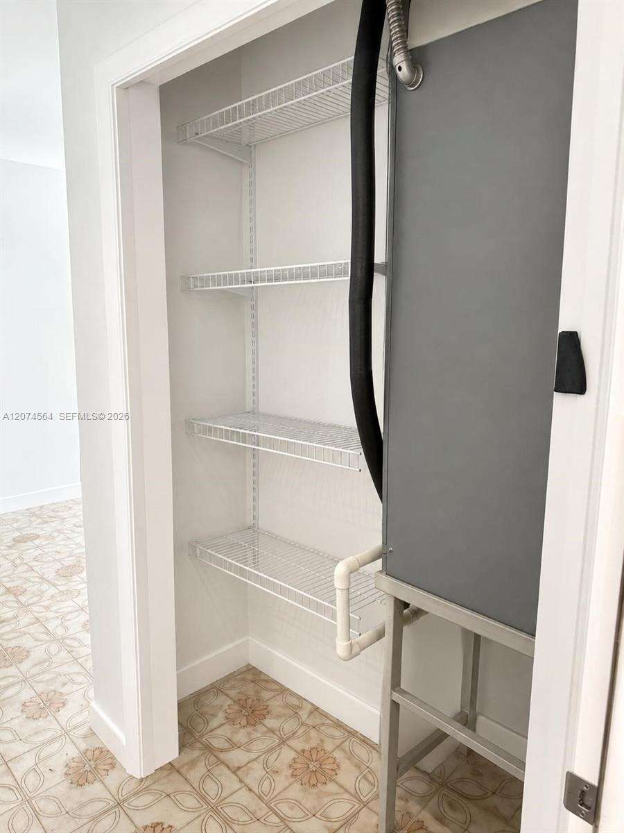 Miami | 3010 32nd St N/A | Picture 11