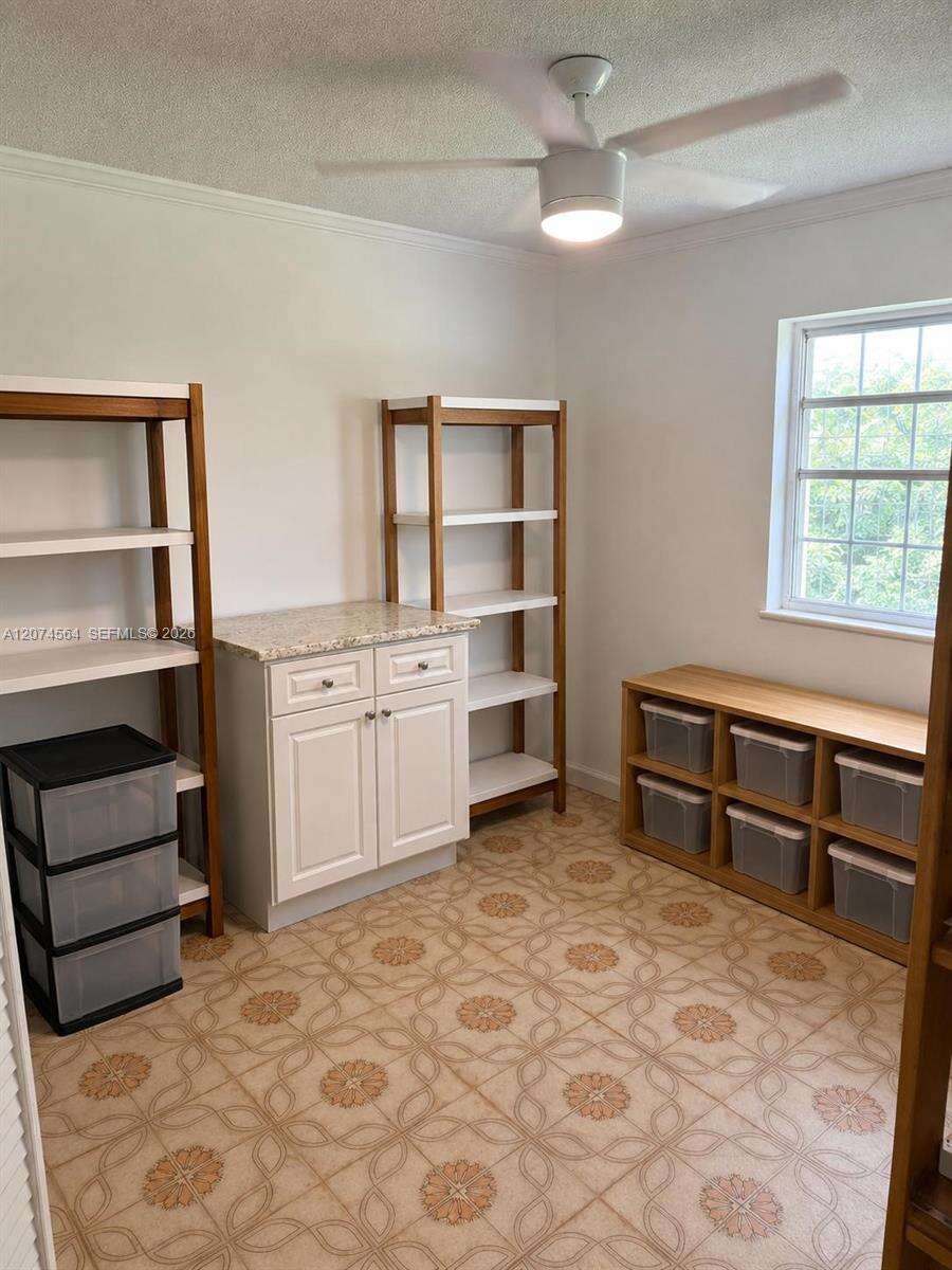 Miami | 3010 32nd St N/A | Picture 13