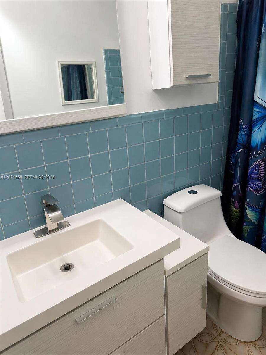 Miami | 3010 32nd St N/A | Picture 16