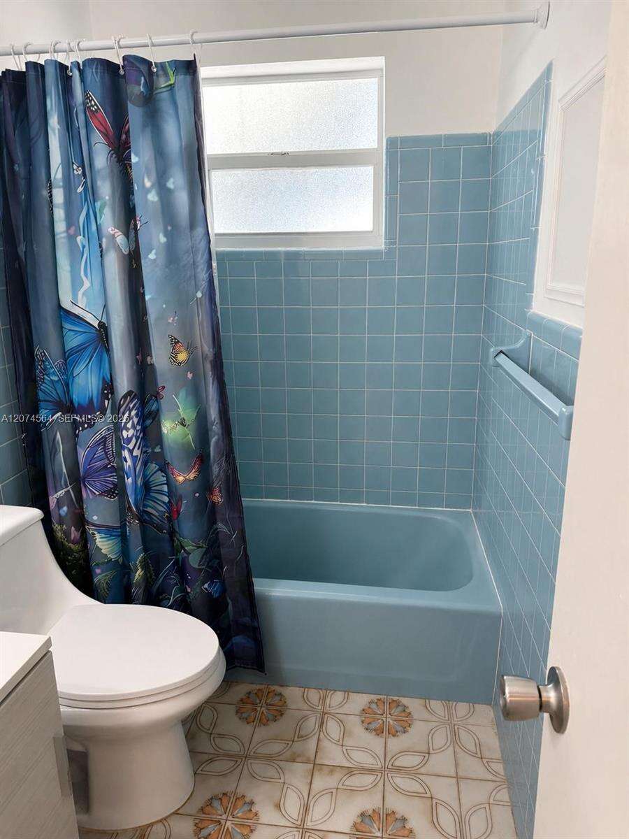 Miami | 3010 32nd St N/A | Picture 17