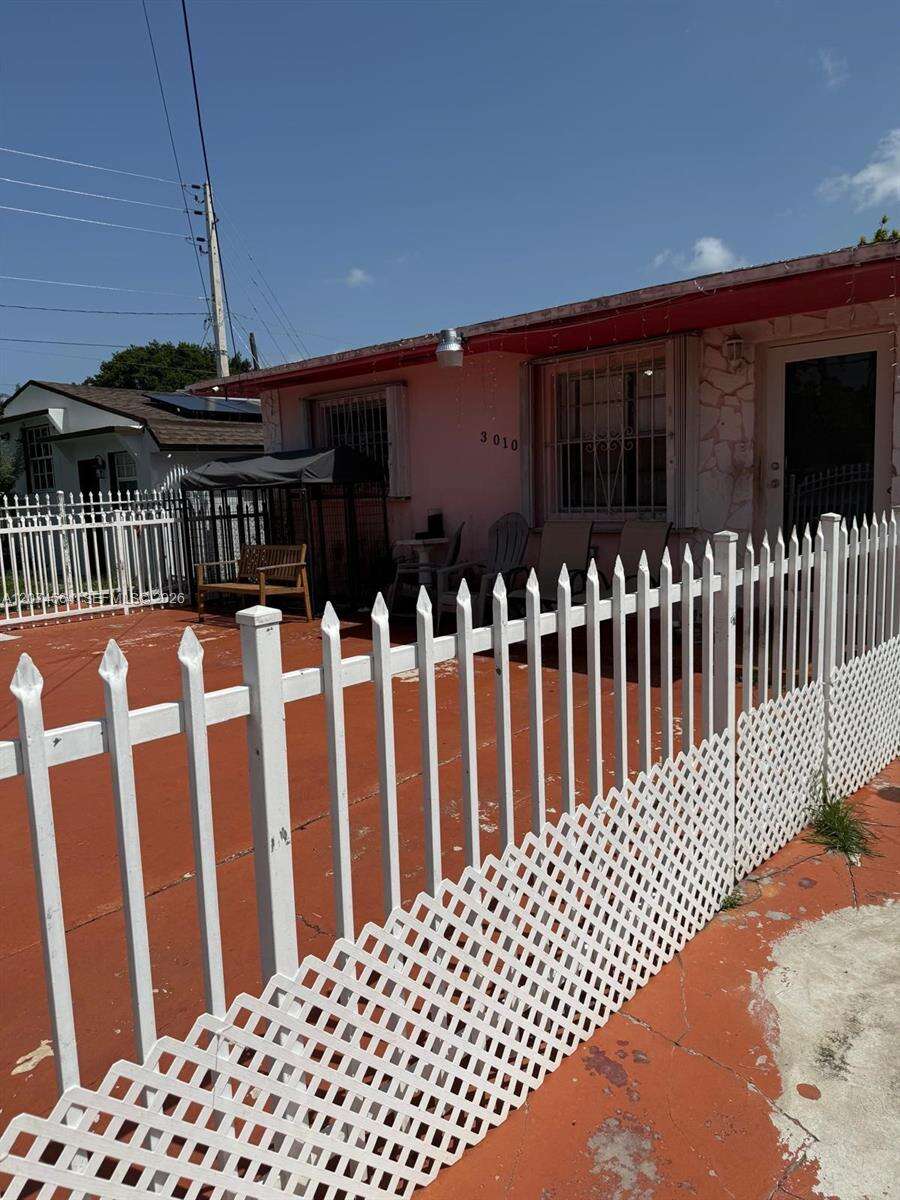 Miami | 3010 32nd St N/A | Picture 7