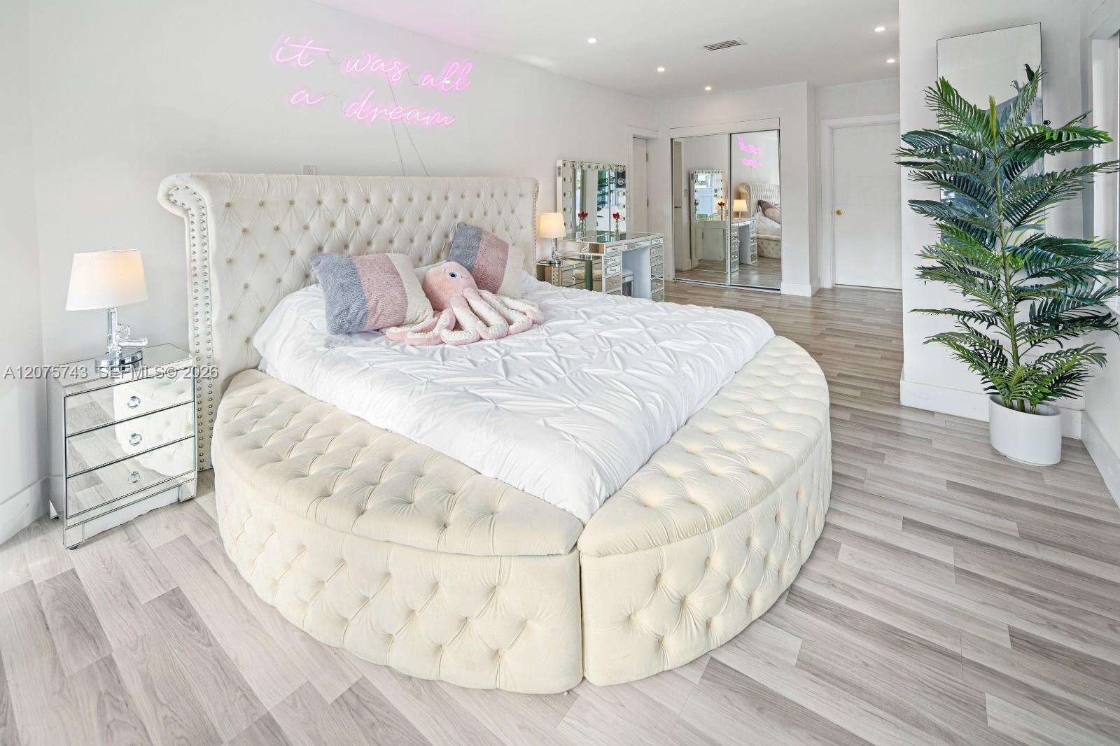 Miami Beach | 1460 Marseille Dr N/A | Picture 1