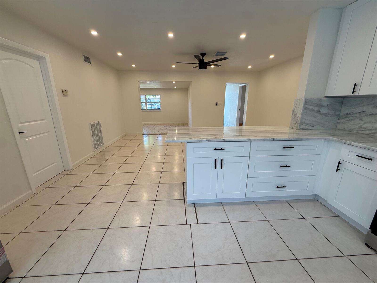 Miramar | 7820 Orleans N/A | Picture 16