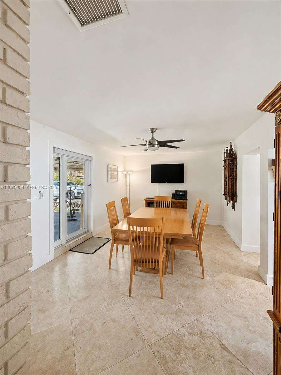 Fort Lauderdale | 2421 13th St N/A | Picture 30