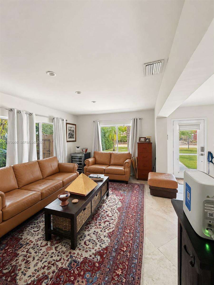Fort Lauderdale | 2421 13th St N/A | Picture 36