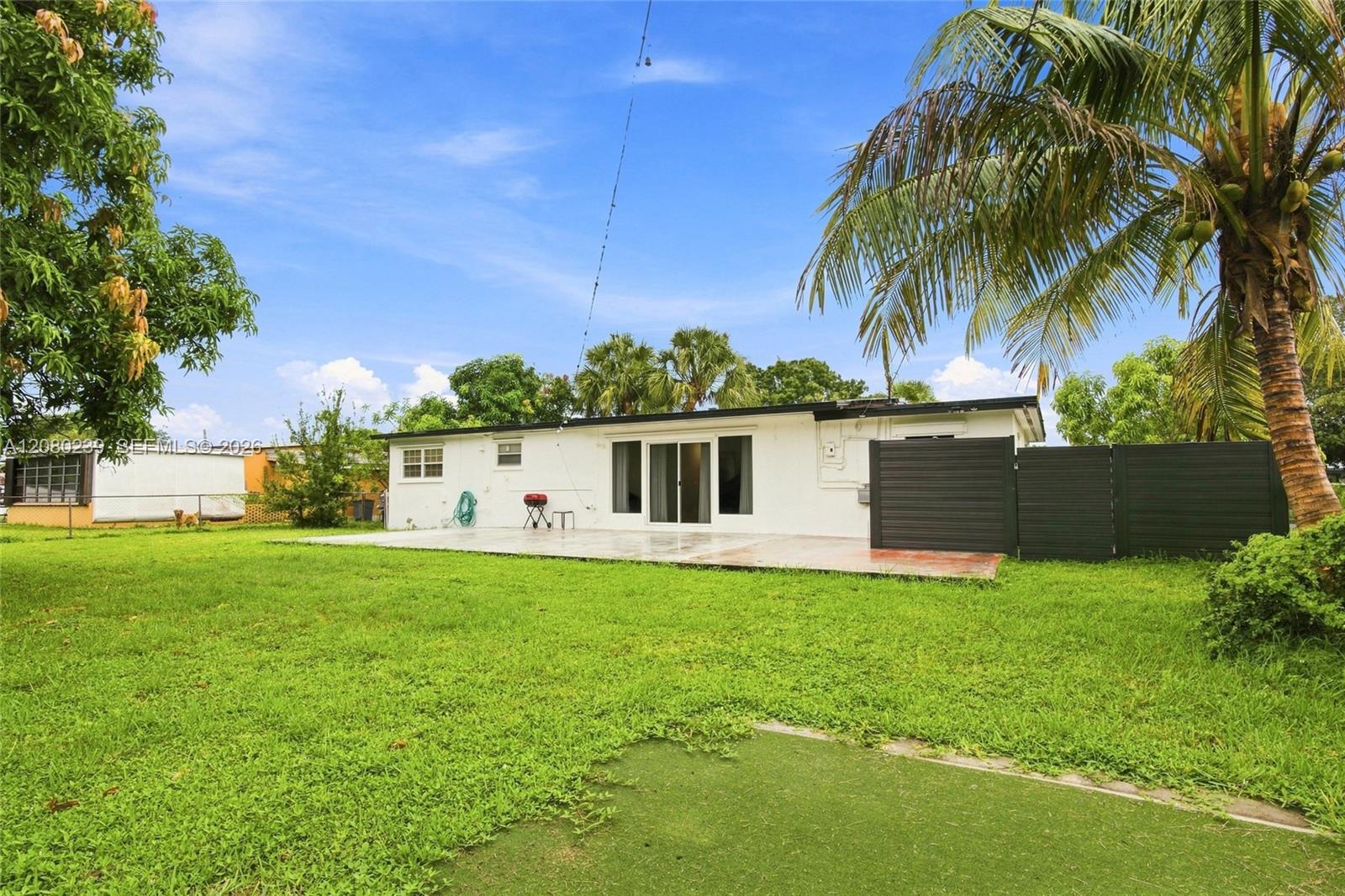 Plantation | 6885 14th Ct N/A | Picture 17