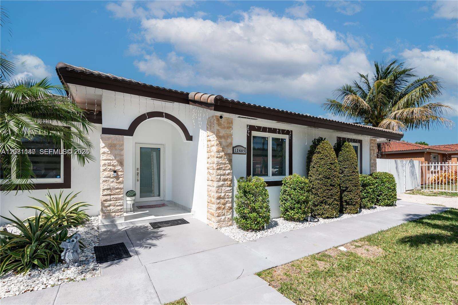 Miami | 12485 220th St N/A | Picture 2