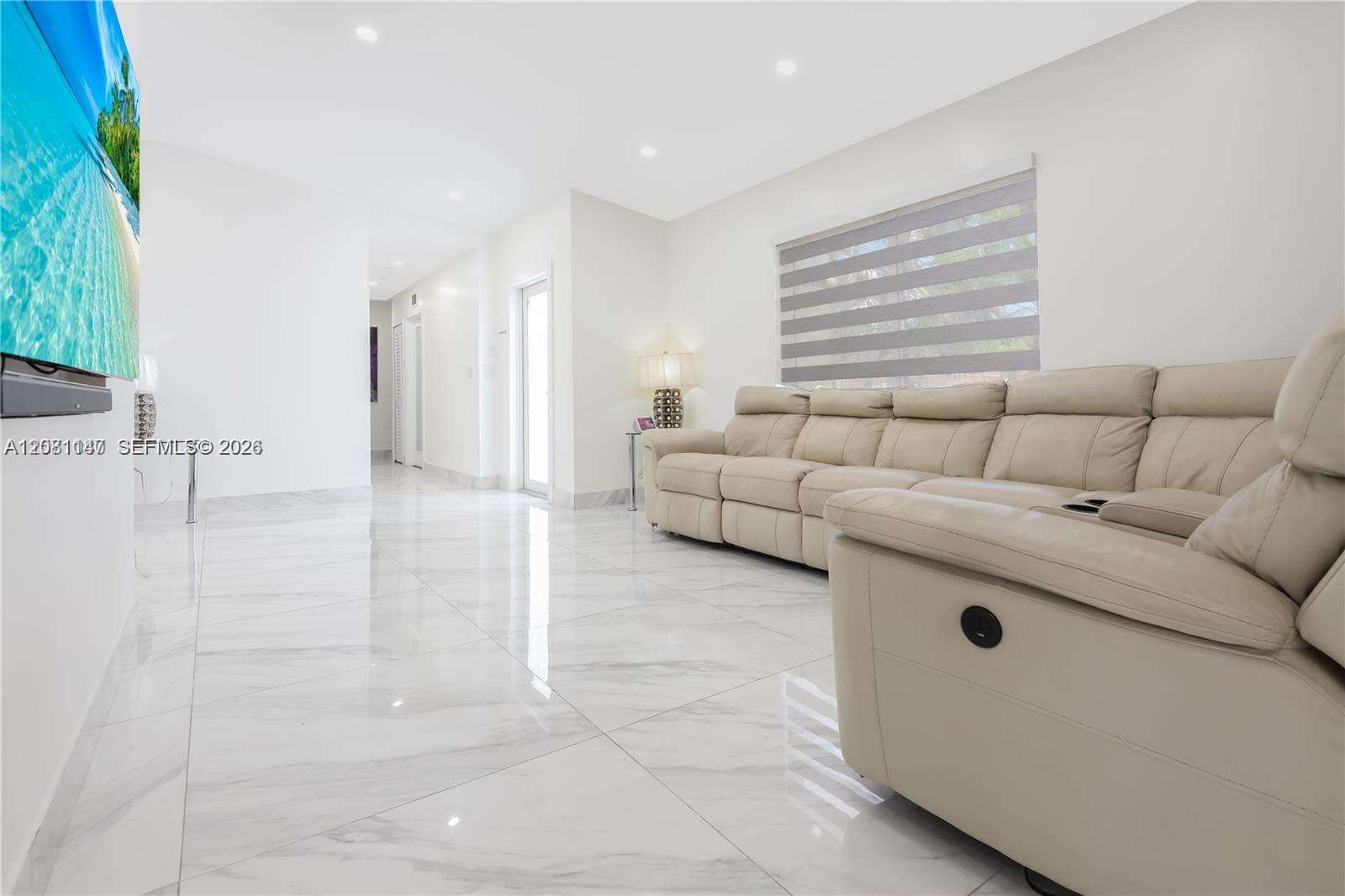 Miami | 12485 220th St N/A | Picture 13