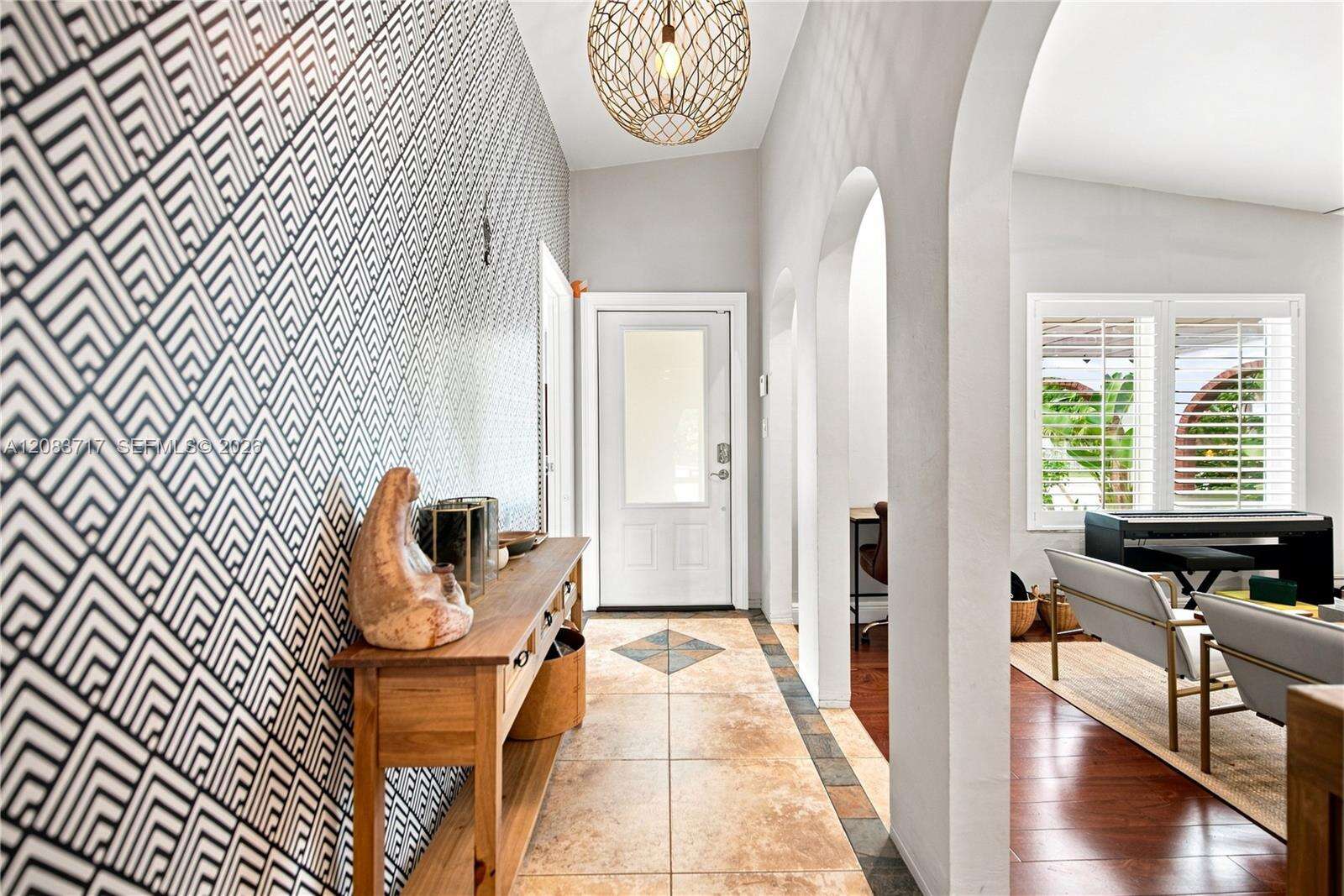Hollywood | 1119 Buchanan St N/A | Picture 2