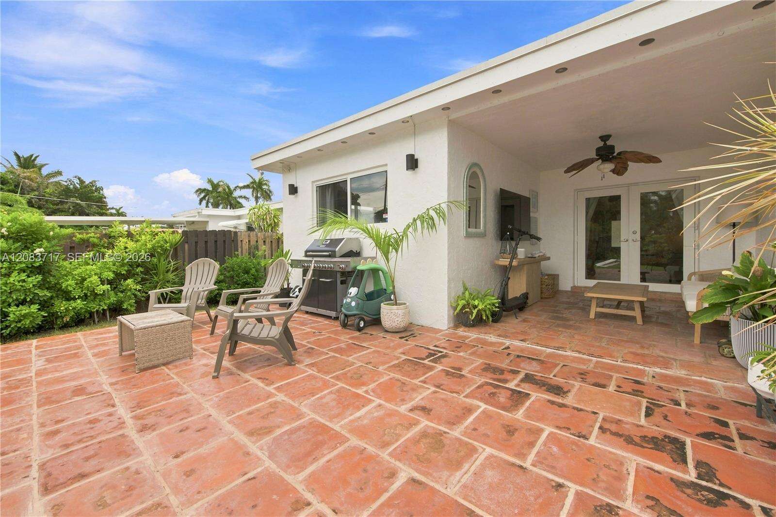 Hollywood | 1119 Buchanan St N/A | Picture 20