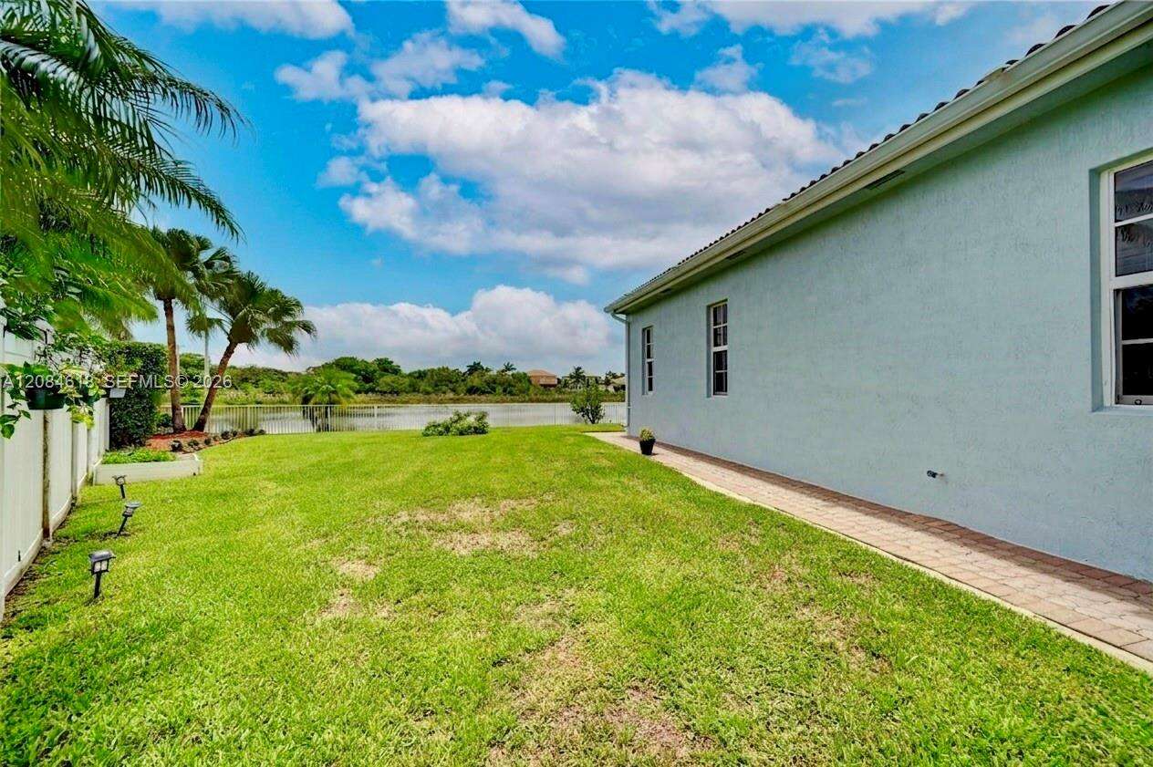 Pembroke Pines | 1580 164th Ave N/A | Picture 5