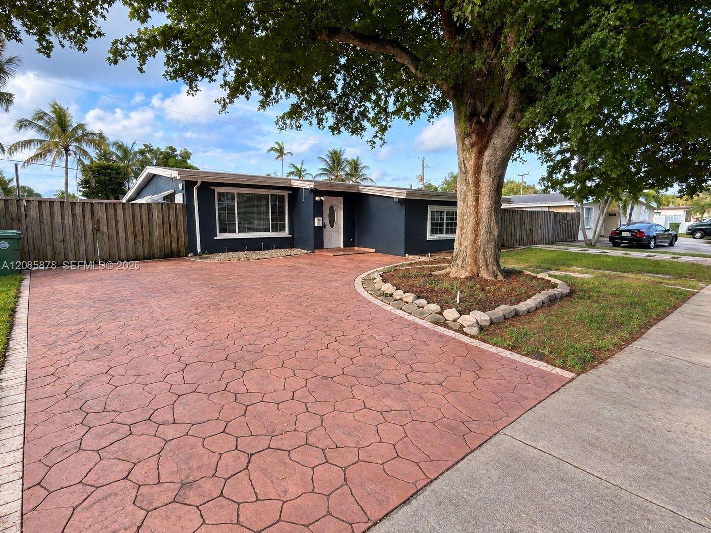 Pembroke Pines | 6541 5th St N/A | Picture 1