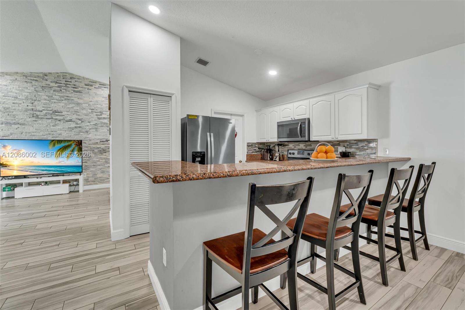 Miami | 13936 151st Ave N/A | Picture 22