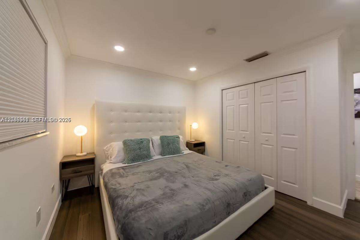Miami | 21250 23rd Ave N/A | Picture 12