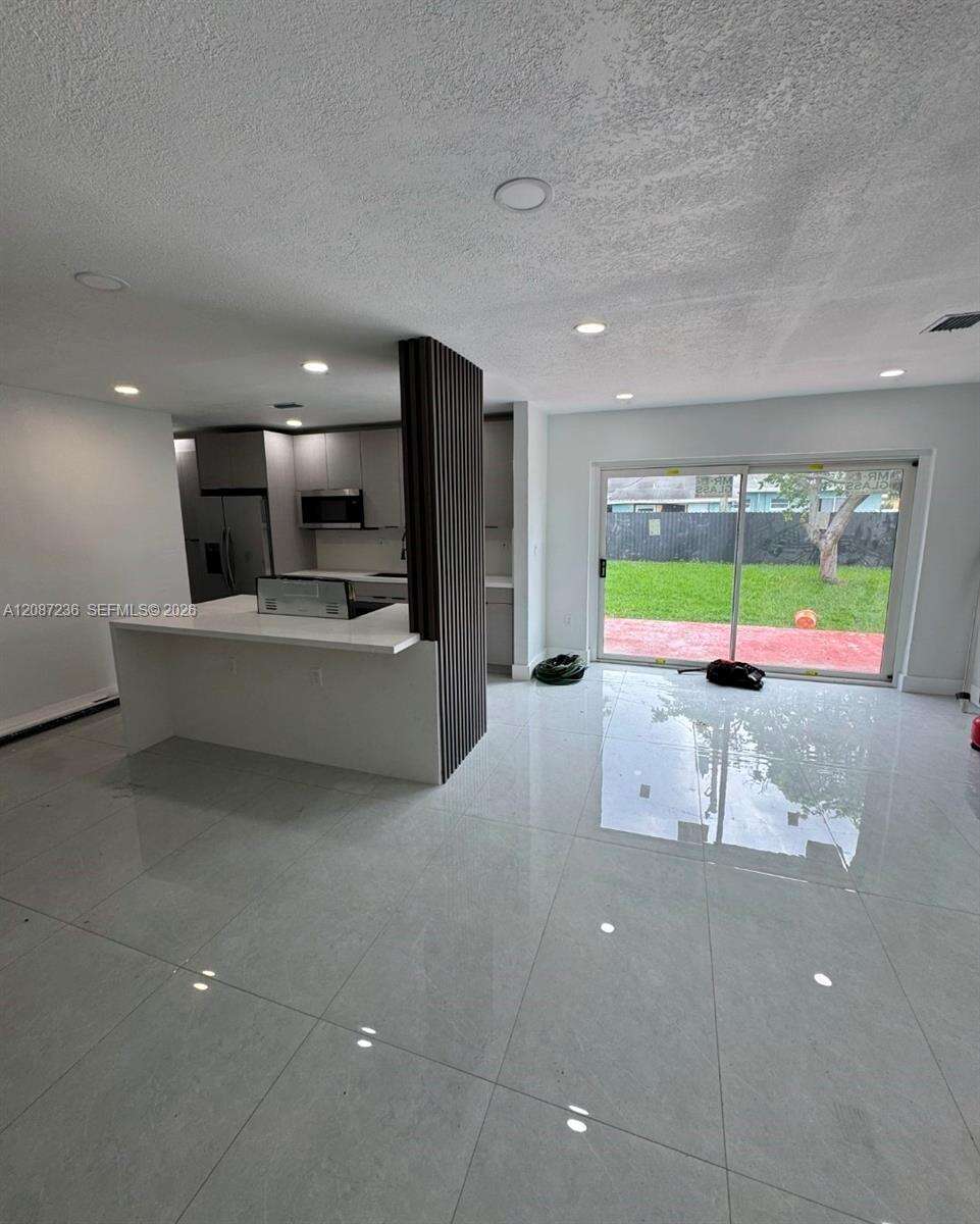 Miami Gardens | 19201 10th Ct N/A | Picture 6