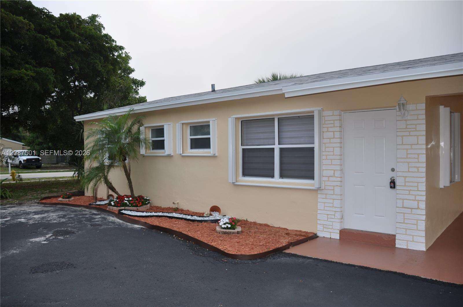 Oakland Park | 571 61st St N/A | Picture 1