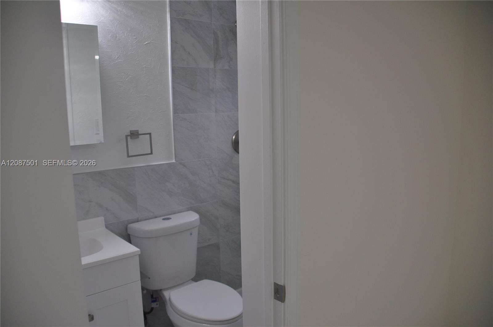 Oakland Park | 571 61st St N/A | Picture 13