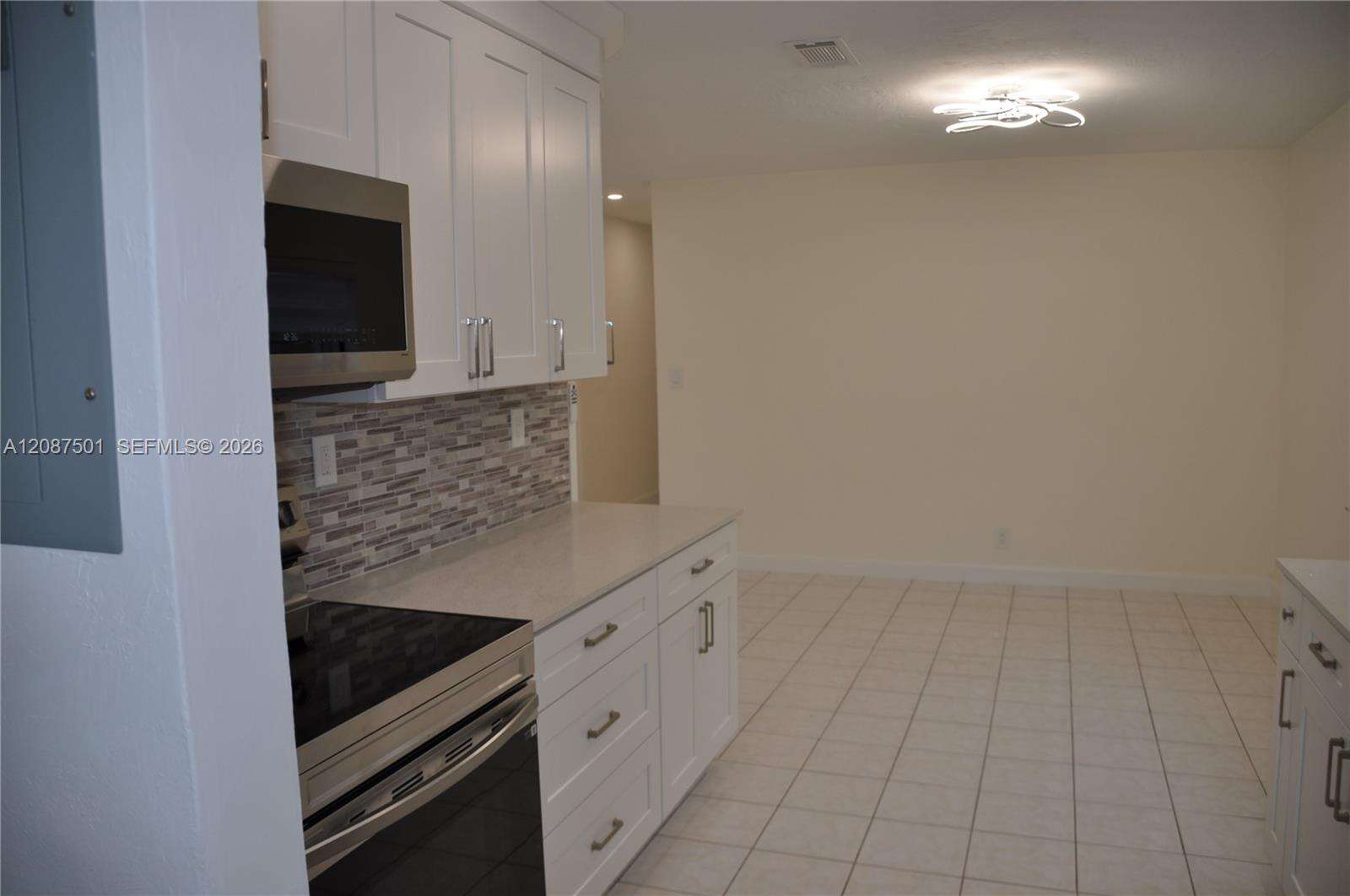 Oakland Park | 571 61st St N/A | Picture 6