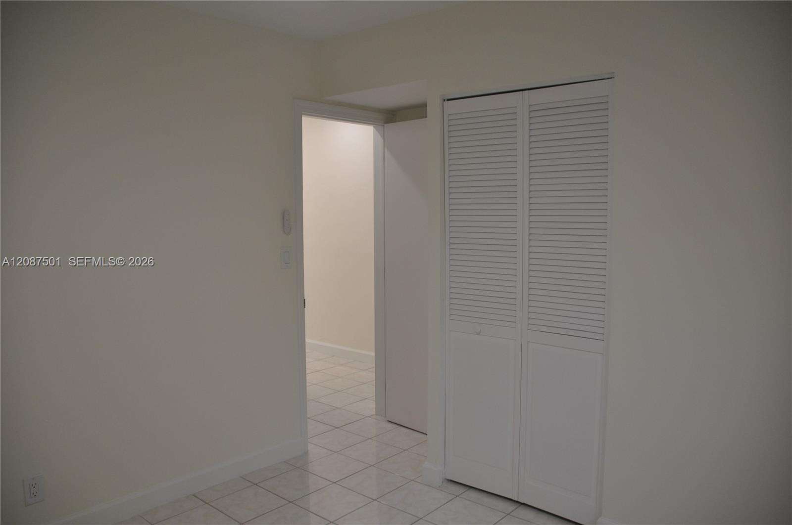 Oakland Park | 571 61st St N/A | Picture 9