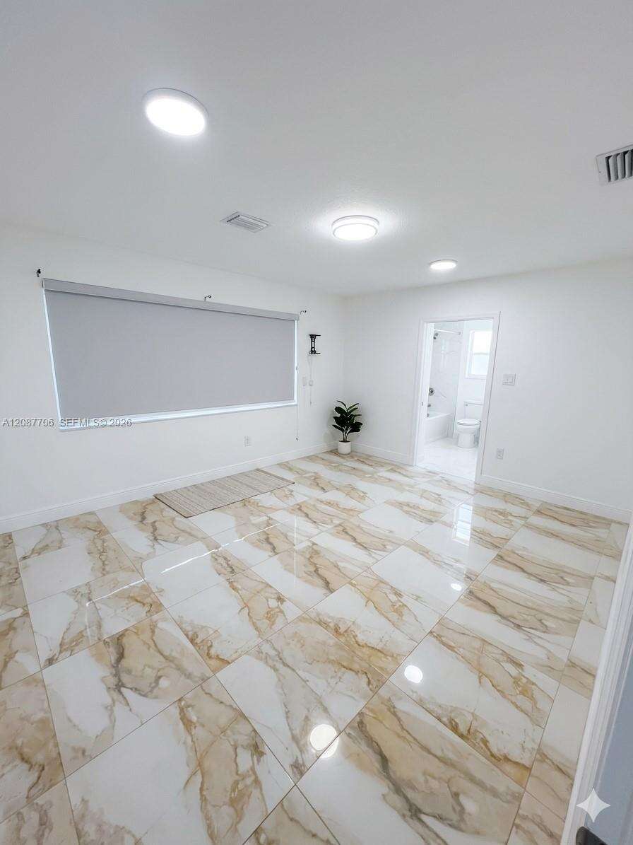 Miami | 510 161st St N/A | Picture 11