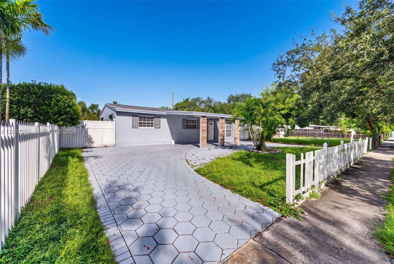 Hollywood | 730 64th Ave N/A | Picture 4